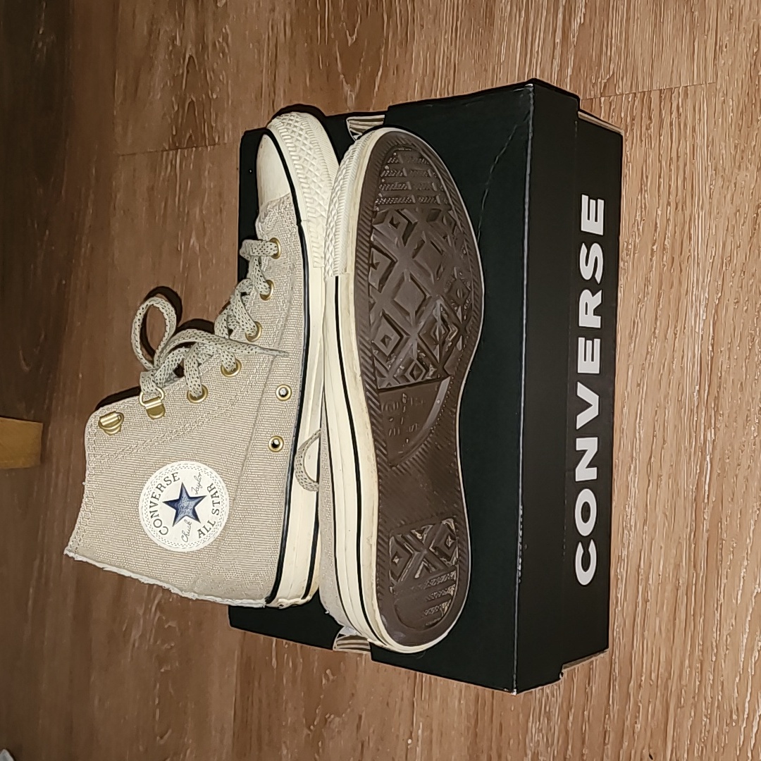 Converse Chuck Taylors